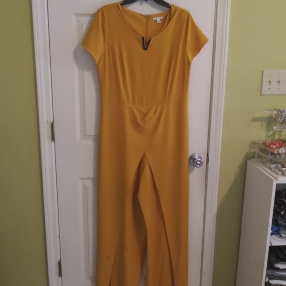 Jumpsuit - Picture 1 of 2